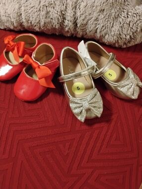 Girls Red and silvery Bow Mary Jane Shoes bundle- Size 5 nwt and 2